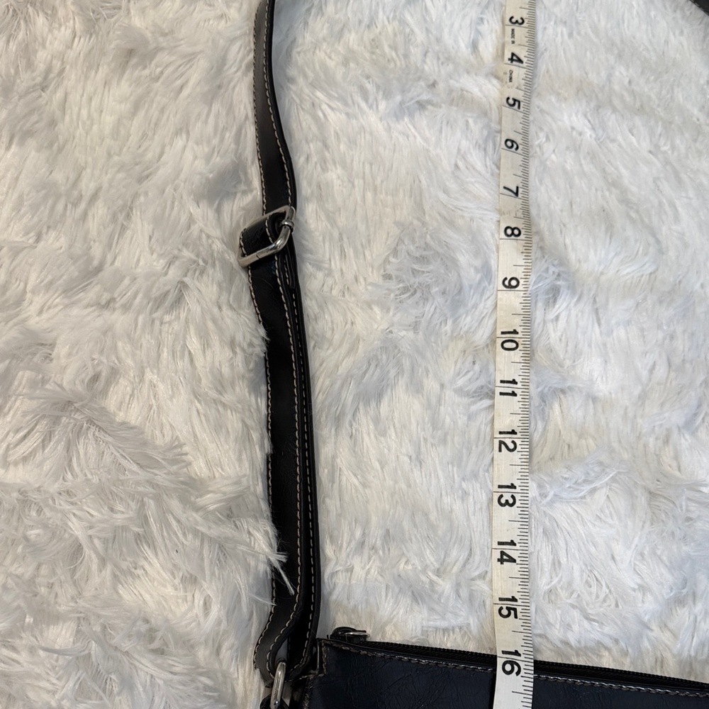 Elegant Black and Brown Nine West Crossbody Bag - Picture 6 of 6